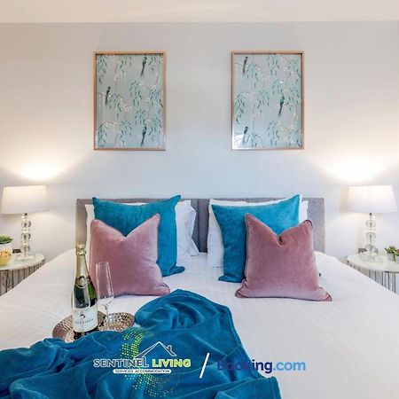 Windsor Flat 2 Bed By Sentinel Living With Free Wifi And Parking Appartement Buitenkant foto