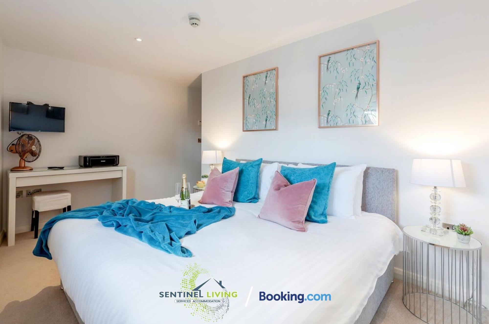 Windsor Flat 2 Bed By Sentinel Living With Free Wifi And Parking Appartement Buitenkant foto