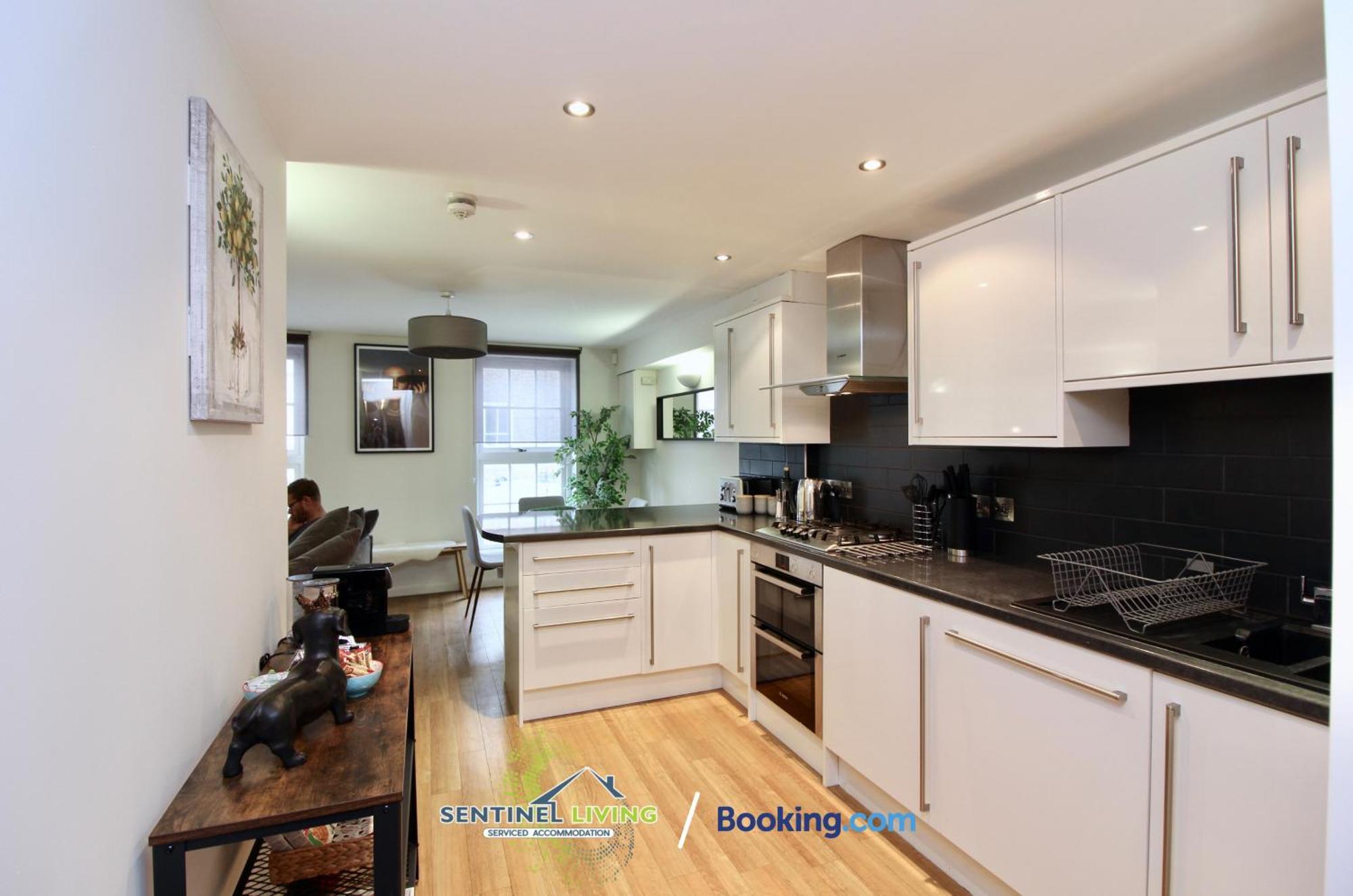 Windsor Flat 2 Bed By Sentinel Living With Free Wifi And Parking Appartement Buitenkant foto