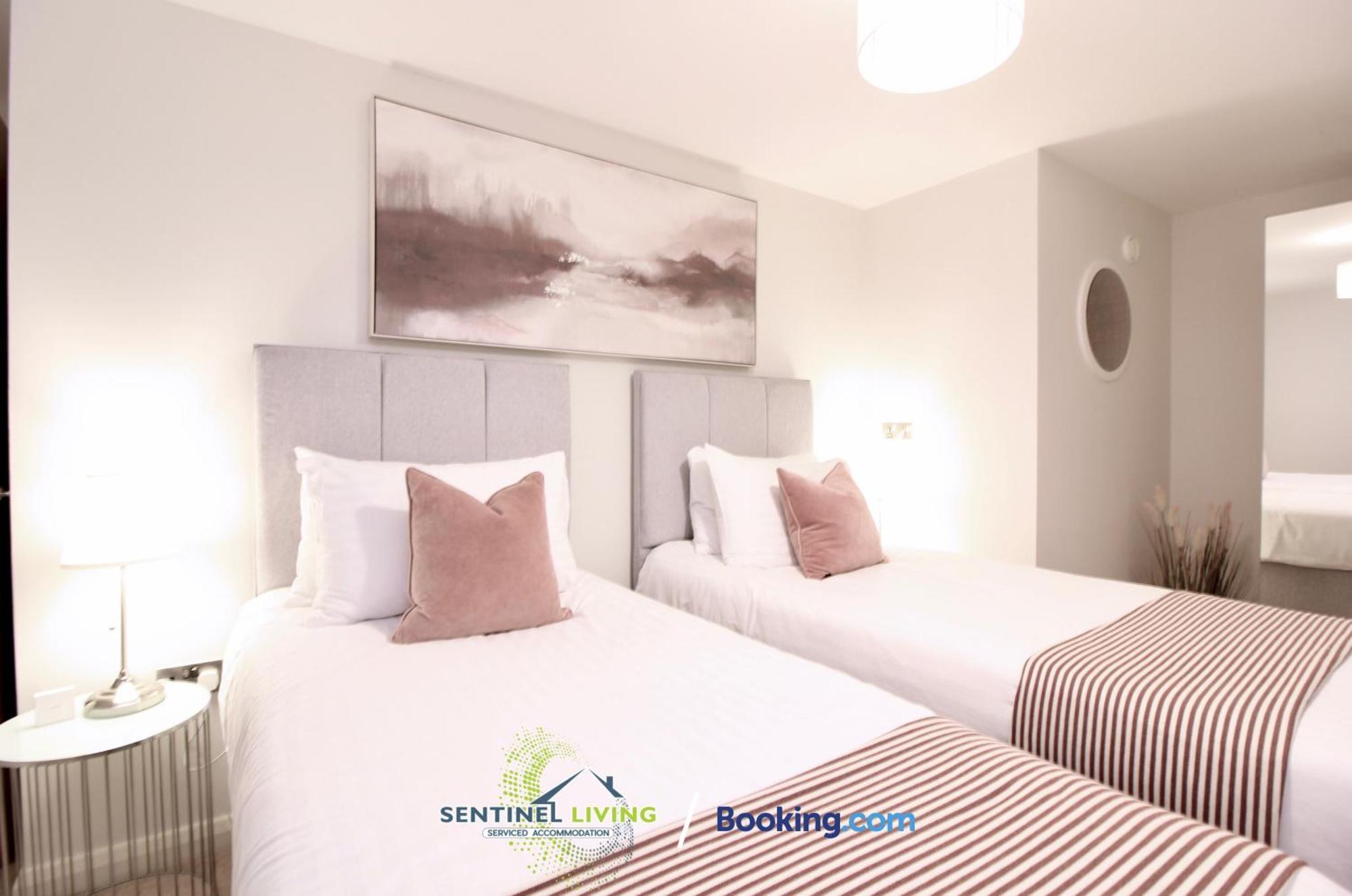Windsor Flat 2 Bed By Sentinel Living With Free Wifi And Parking Appartement Buitenkant foto