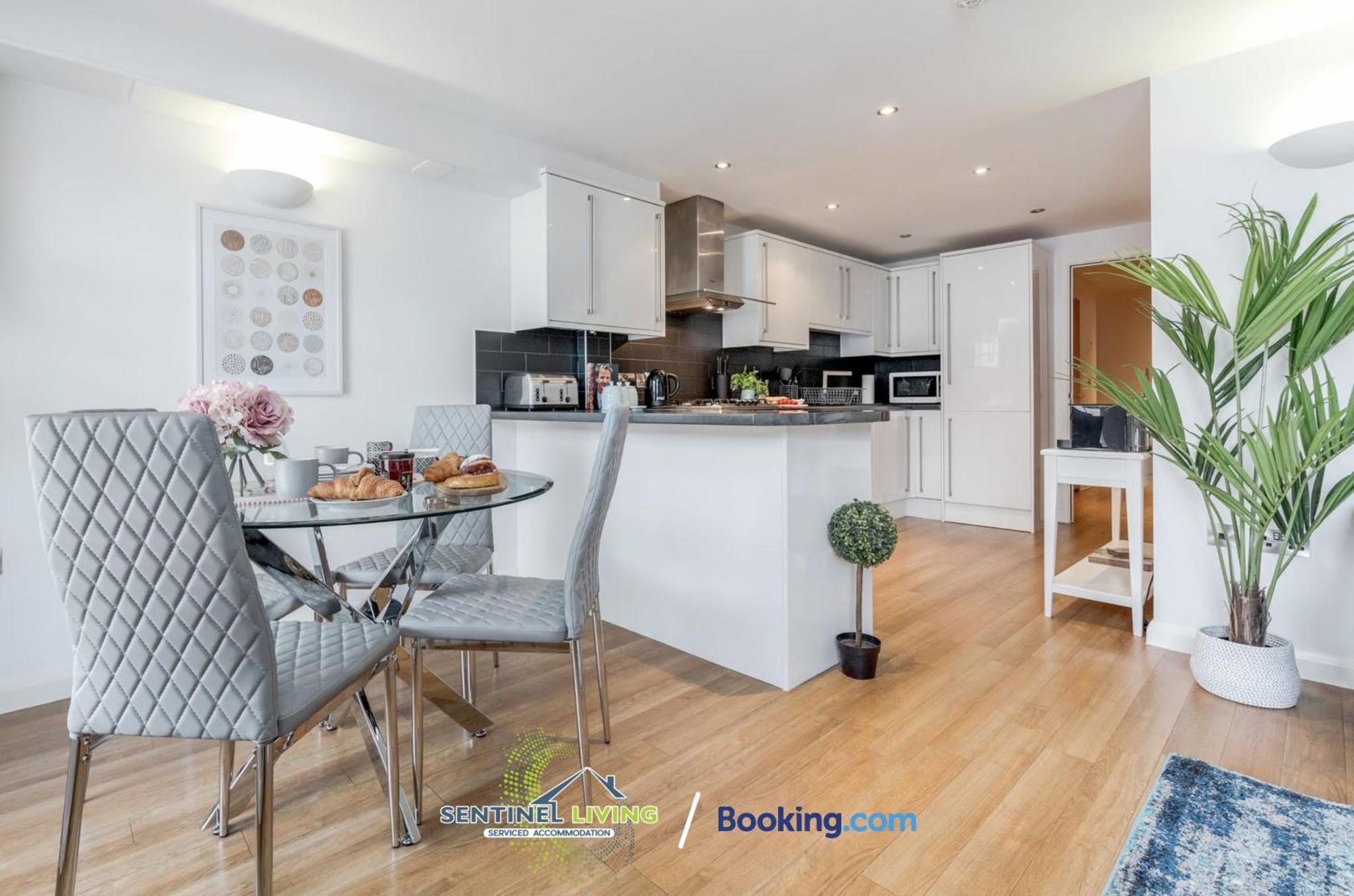 Windsor Flat 2 Bed By Sentinel Living With Free Wifi And Parking Appartement Buitenkant foto